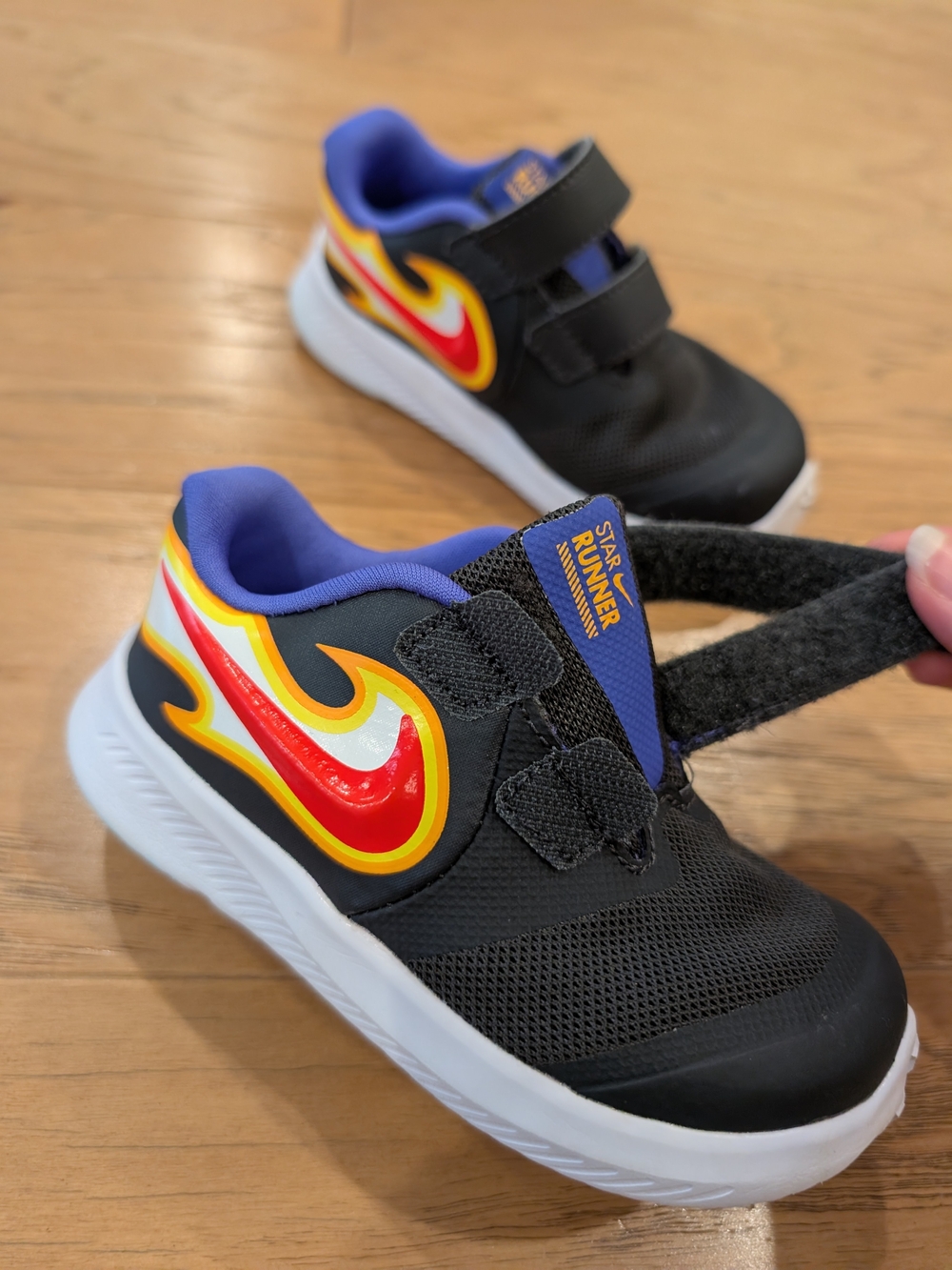 Nike Kids' Star Runner Flame-Accent Velcro Sneakers - Black/Red